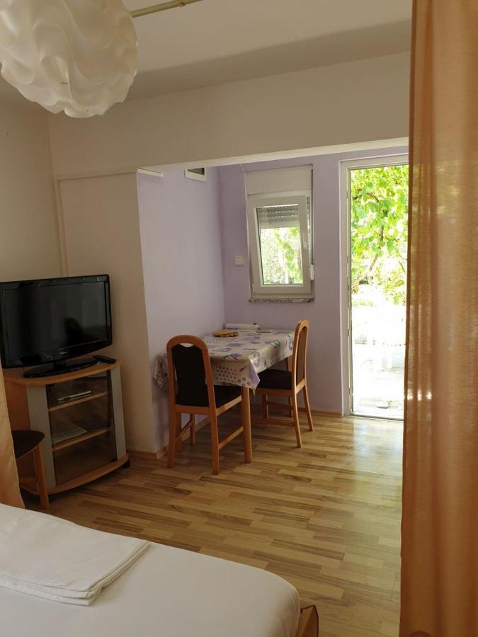 Apartments Andelic Sveti Filip i Jakov Buitenkant foto
